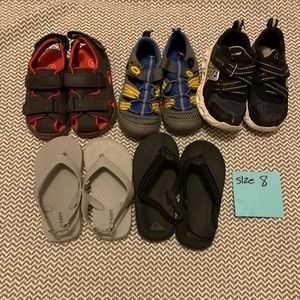 5️⃣ pair of kids shoes - size 8
